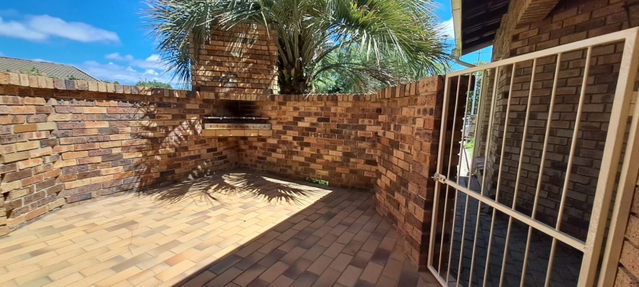 To Let 3 Bedroom Property for Rent in La Provance Free State